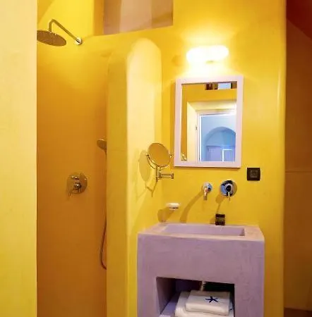 Caldera Sunset Suites Apartmán